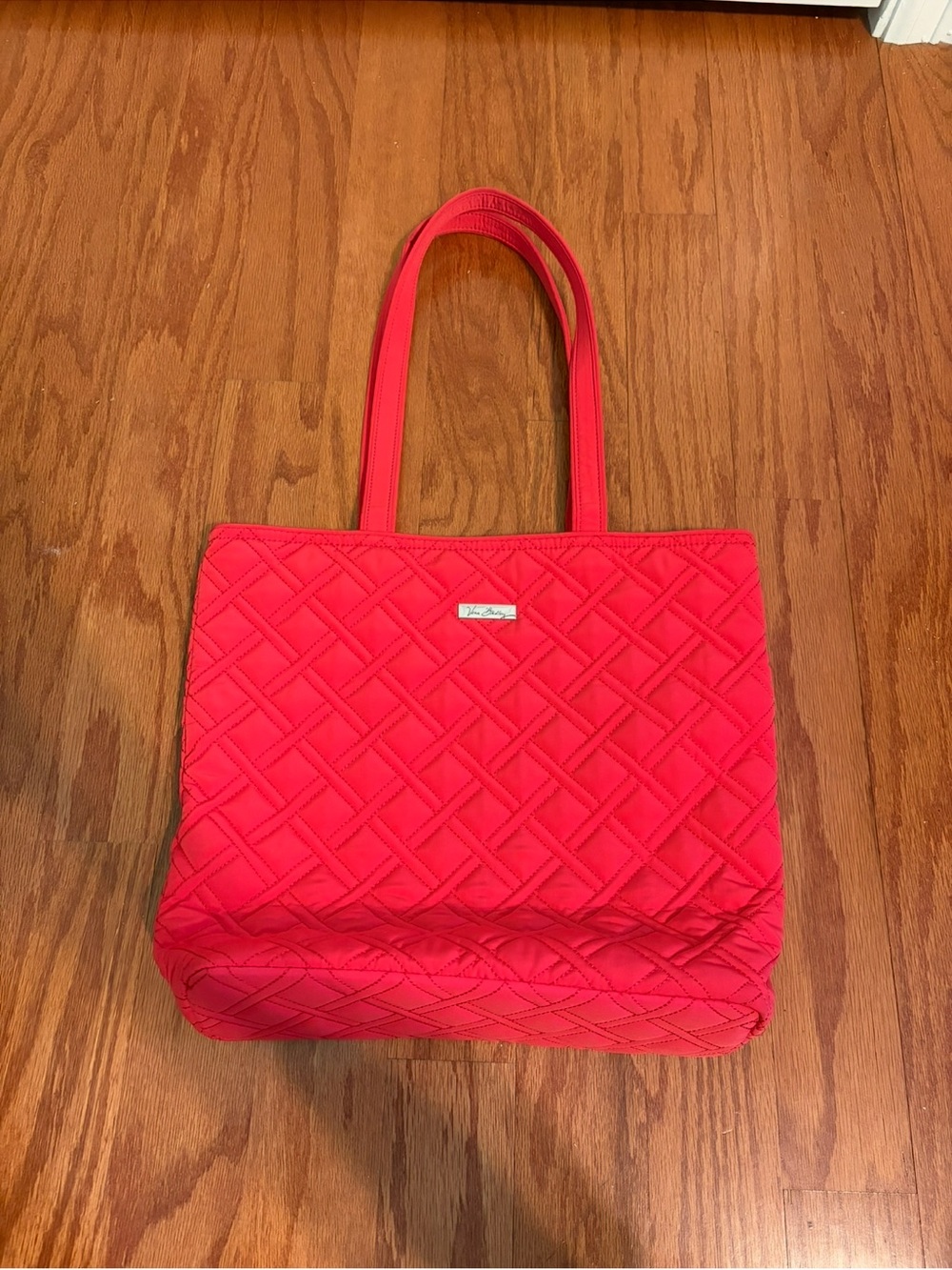 Vera Bradley Bright Red Quilted Tote Bag Large Travel Carryall Handbag - Picture 2 of 8